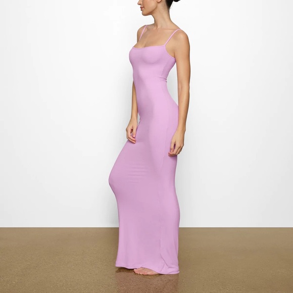 Skims Petal Dress Limited Edition - Picture 3 of 4